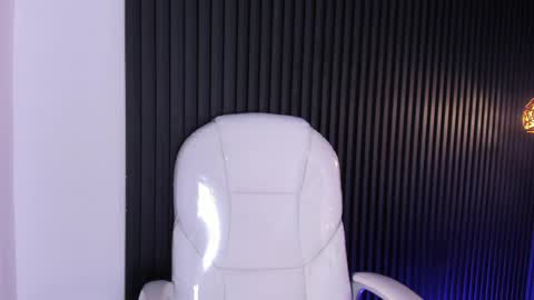 Firedoll online show from 12, 4, 2026