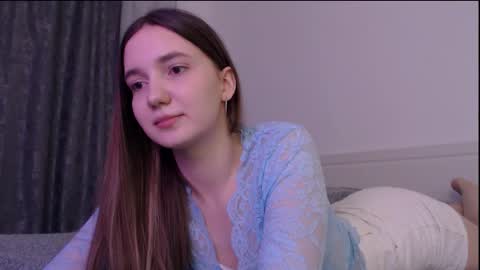 fireflies_fly_ online show from 27, 2, 2026