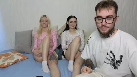 ALICESTEVEVECTOR pvt open  online show from 18, 9, 2025