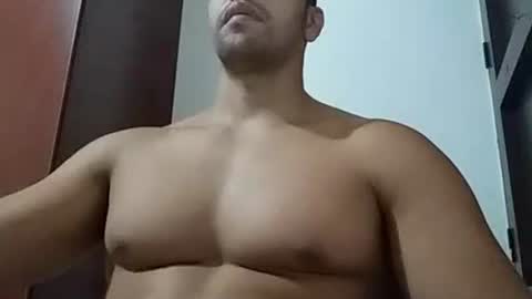 Snapshot of fitchestabs_69 chatting on 17, 11, 2025 fitchestabs_69 online show from 17, 11, 2025