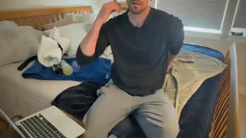 Snapshot of fitfunweird chatting on 19, 10, 2025 fitfunweird online show from 19, 10, 2025