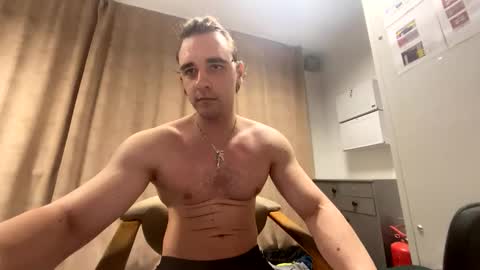 Snapshot of fitnessboyteam chatting on 17, 5, 2026 FitnessBoyTeam online show from 17, 5, 2026