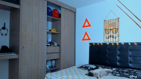 Snapshot of fitnolan chatting on 2, 2, 2025 Elias Valencia online show from 2, 2, 2025