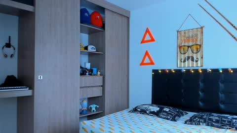 Snapshot of fitnolan chatting on 6, 2, 2025 Elias Valencia online show from 6, 2, 2025