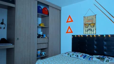 Snapshot of fitnolan chatting on 20, 2, 2025 Elias Valencia online show from 20, 2, 2025