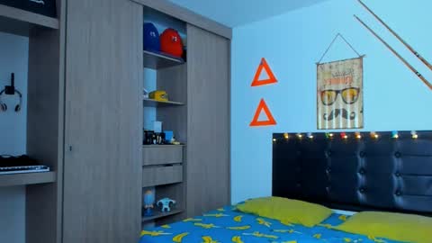 Snapshot of fitnolan chatting on 2, 3, 2025 Elias Valencia online show from 2, 3, 2025