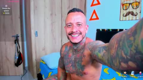 Snapshot of fitnolan chatting on 3, 10, 2025 Elias Valencia online show from 3, 10, 2025