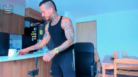 Snapshot of fitnolan chatting on 11, 10, 2025 Elias Valencia online show from 11, 10, 2025