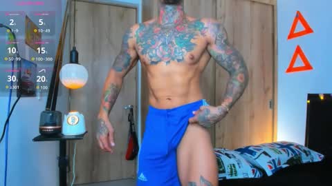 Snapshot of fitnolan chatting on 12, 11, 2025 Elias Valencia online show from 12, 11, 2025