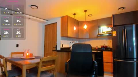 Snapshot of fitnolan chatting on 22, 12, 2025 Elias Valencia online show from 22, 12, 2025