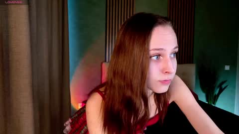 im Linda please give me thumbs up online show from 26, 5, 2026