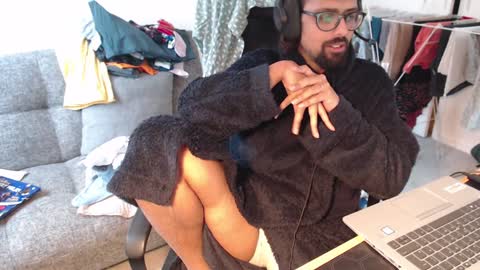 fizz6572 online show from 13, 12, 2024