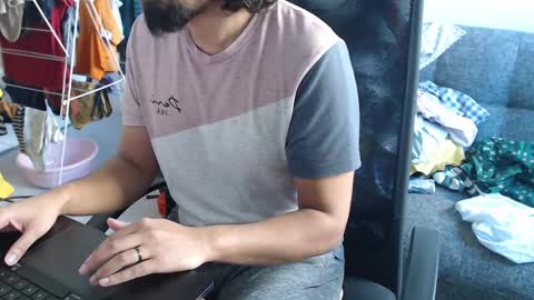 fizz6572 online show from 28, 2, 2025