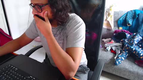 fizz6572 online show from 10, 3, 2025