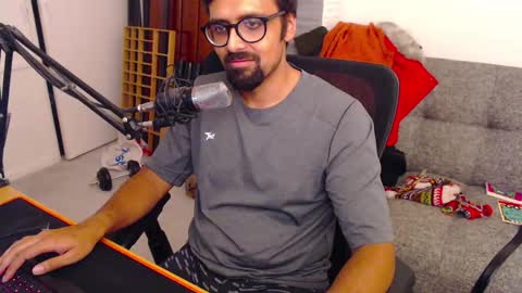 fizz6572 online show from 18, 10, 2025