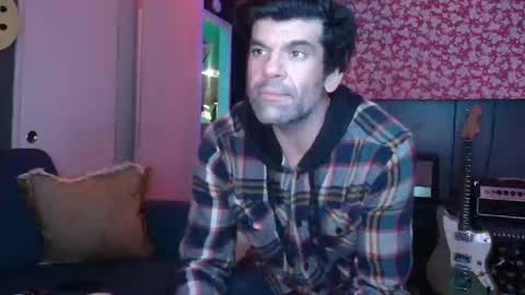 Flannel Dong online show from 26, 9, 2025