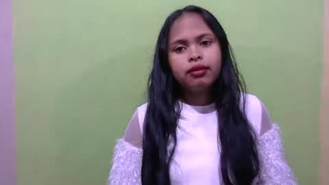 Snapshot of fleurtess_xx chatting on 27, 4, 2026 Claire online show from 27, 4, 2026