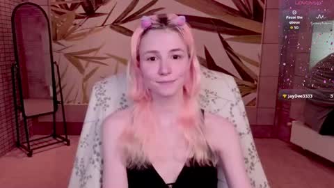 Snapshot of fleximona chatting on 16, 7, 2026 FlexiMona online show from 16, 7, 2026