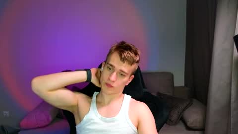 Snapshot of flikyy chatting on 20, 4, 2026 flikyy online show from 20, 4, 2026