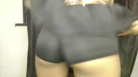 Snapshot of flirty_xxbonny chatting on 29, 5, 2026 flirty_xxbonny online show from 29, 5, 2026