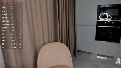 Emely  online show from 6, 10, 2025