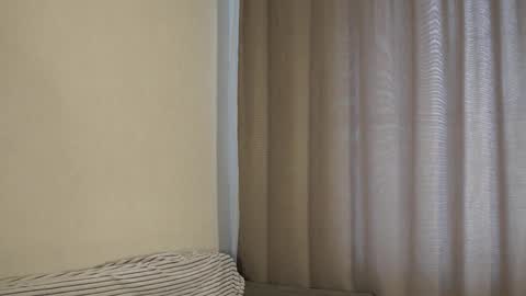 Snapshot of flirtyvibe chatting on 18, 10, 2025 Mila online show from 18, 10, 2025