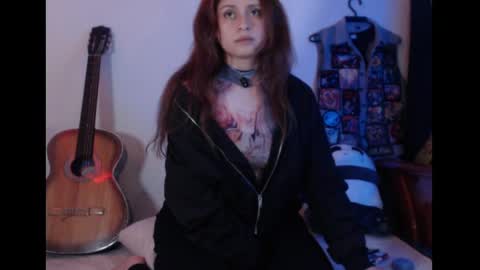 flor3citarockera online show from 18, 5, 2026