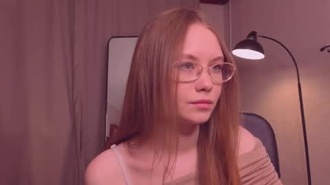 Snapshot of floralarsson chatting on 11, 5, 2026 hey there guys im Flora no not the one from WInx. But I love magical stuff and especially I love nature. I dont know I thin online show from 11, 5, 2026