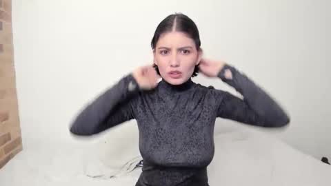 Tell me My Love online show from 29, 11, 2025