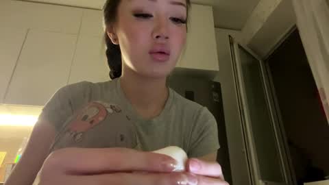 Snapshot of florinebolevice chatting on 2, 6, 2026 Lucy online show from 2, 6, 2026