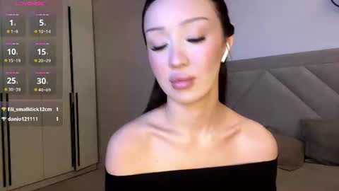 Snapshot of florinebolevice chatting on 17, 7, 2026 Lucy online show from 17, 7, 2026