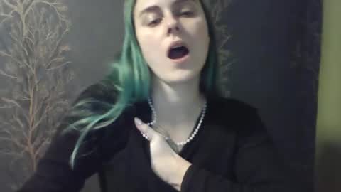 Snapshot of flower_bluee chatting on 17, 12, 2025 Ambika 3 online show from 17, 12, 2025