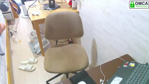 Snapshot of flowerbox chatting on 27, 6, 2026 flowerbox online show from 27, 6, 2026