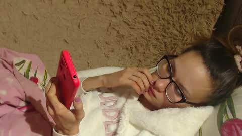 Snapshot of flowercandydoll chatting on 16, 12, 2024 say meow and send tip online show from 16, 12, 2024