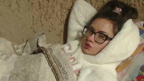 Snapshot of flowercandydoll chatting on 8, 2, 2025 say meow and send tip online show from 8, 2, 2025
