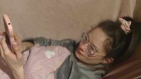 say meow and send tip  online show from 22, 3, 2026