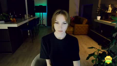 Snapshot of flowerr_powerr chatting on 9, 6, 2026 Katrin online show from 9, 6, 2026