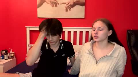 flowerscouple online show from 23, 9, 2025