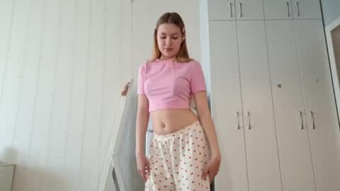 Snapshot of flowflirtx chatting on 17, 5, 2026 flowflirtx online show from 17, 5, 2026