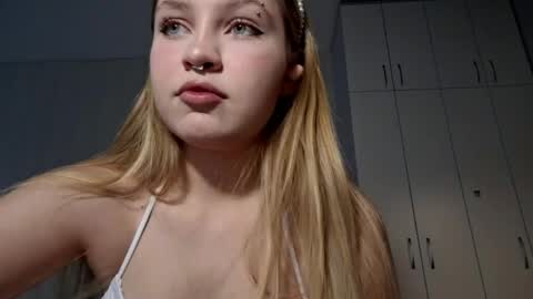 Snapshot of flowflirtx chatting on 22, 5, 2026 flowflirtx online show from 22, 5, 2026