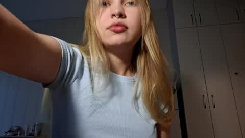 Snapshot of flowflirtx chatting on 24, 5, 2026 flowflirtx online show from 24, 5, 2026