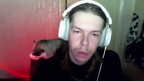 Snapshot of fluffy_boney chatting on 4, 12, 2024 Alexey online show from 4, 12, 2024