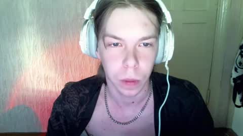 Snapshot of fluffy_boney chatting on 8, 1, 2025 Alexey online show from 8, 1, 2025