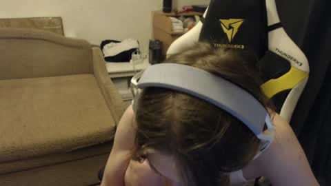 Snapshot of fluffy_boney chatting on 28, 1, 2025 Alexey online show from 28, 1, 2025