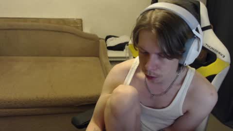 Snapshot of fluffy_boney chatting on 28, 1, 2025 Alexey online show from 28, 1, 2025