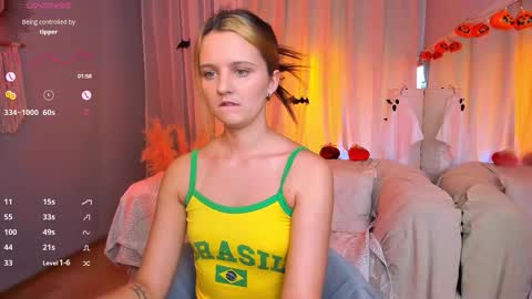 LilLisa online show from 2, 11, 2025