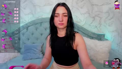 Snapshot of flufyfoxx chatting on 28, 9, 2025 Lina online show from 28, 9, 2025