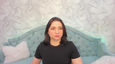 Snapshot of flufyfoxx chatting on 24, 4, 2026 Lina online show from 24, 4, 2026
