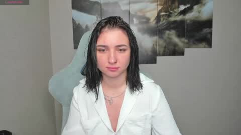 Snapshot of flufyfoxx chatting on 18, 5, 2026 Lina online show from 18, 5, 2026