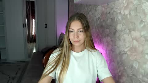 Molli  Ready for any play with you. Hottest show in pvt  Help a student earn big tokens  online show from 23, 10, 2025